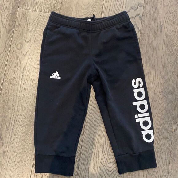 Adidas capris sweatpants size 11-12 big girl - Picture 1 of 7